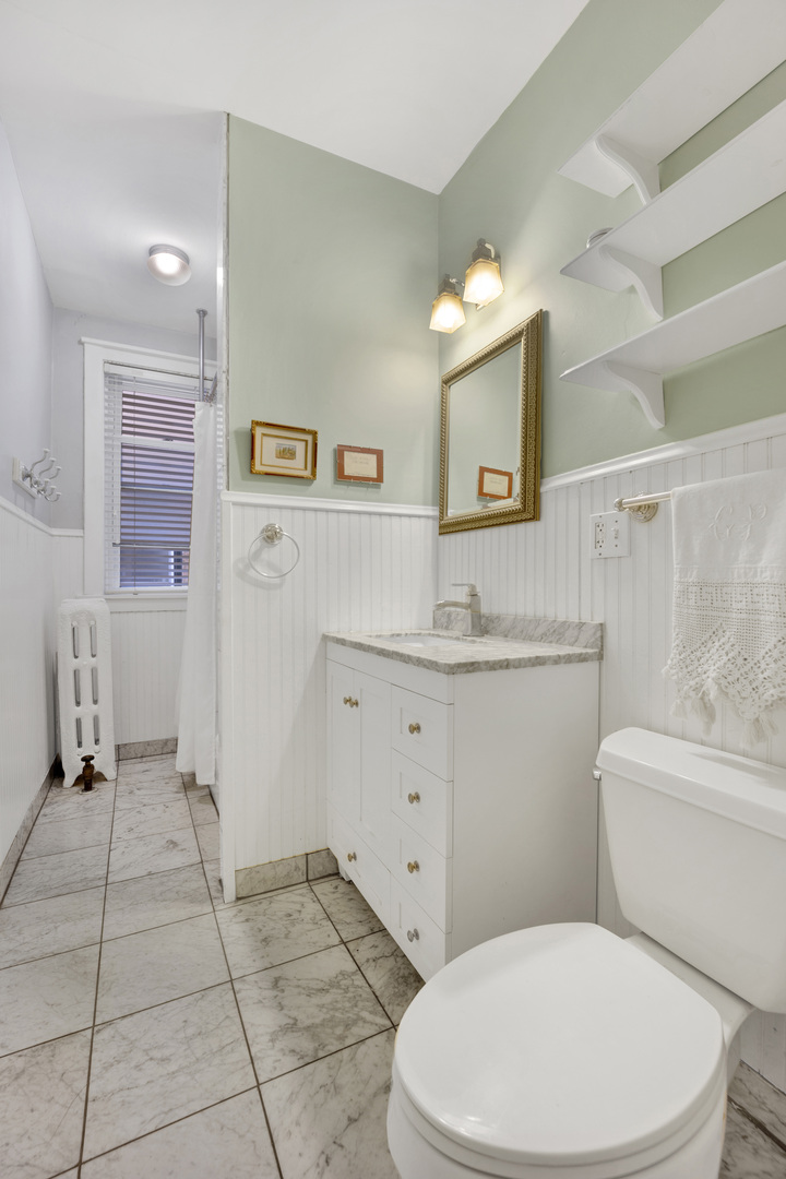 4457 N Beacon Street 2 Property Photo 23