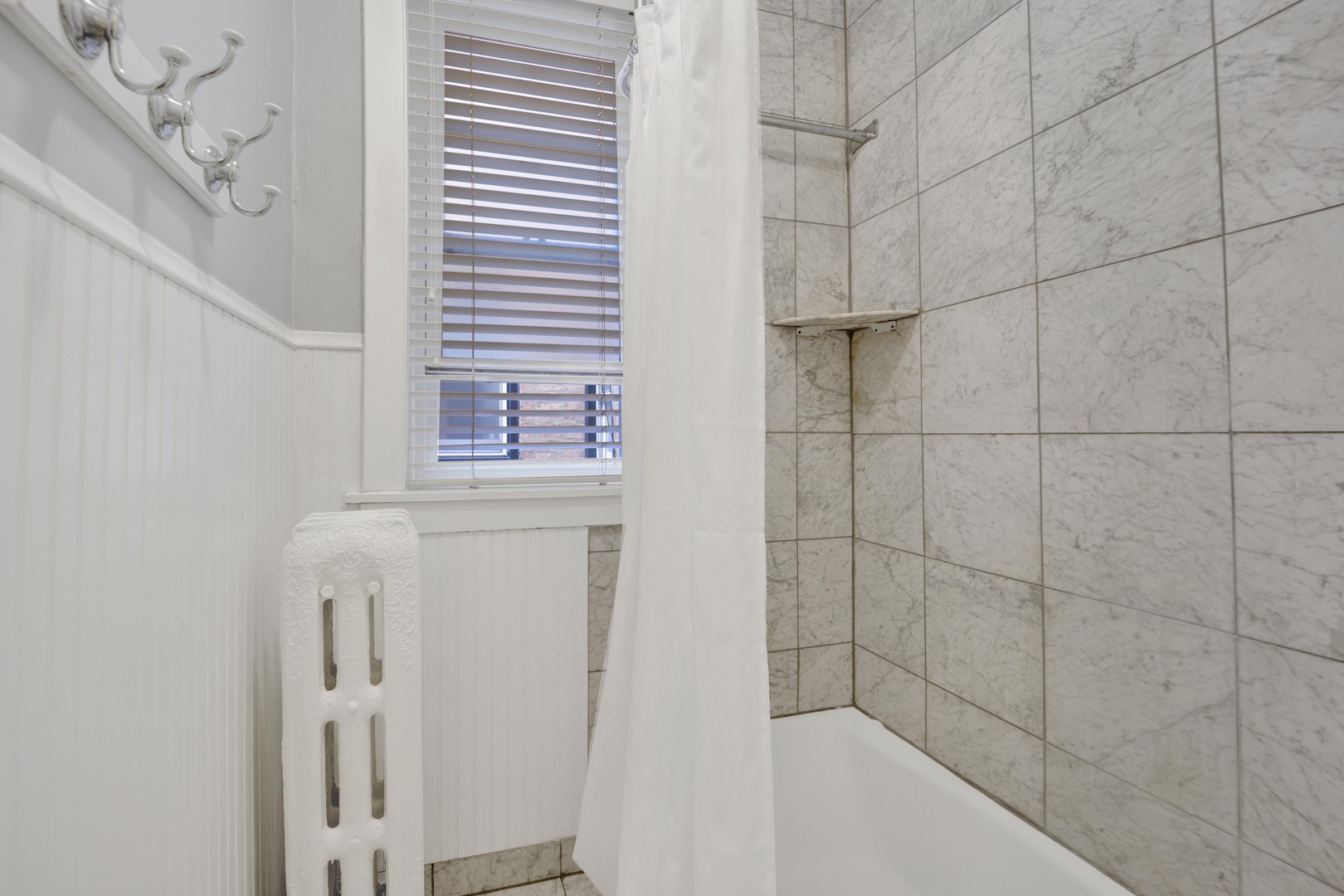 4457 N Beacon Street 2 Property Photo 24