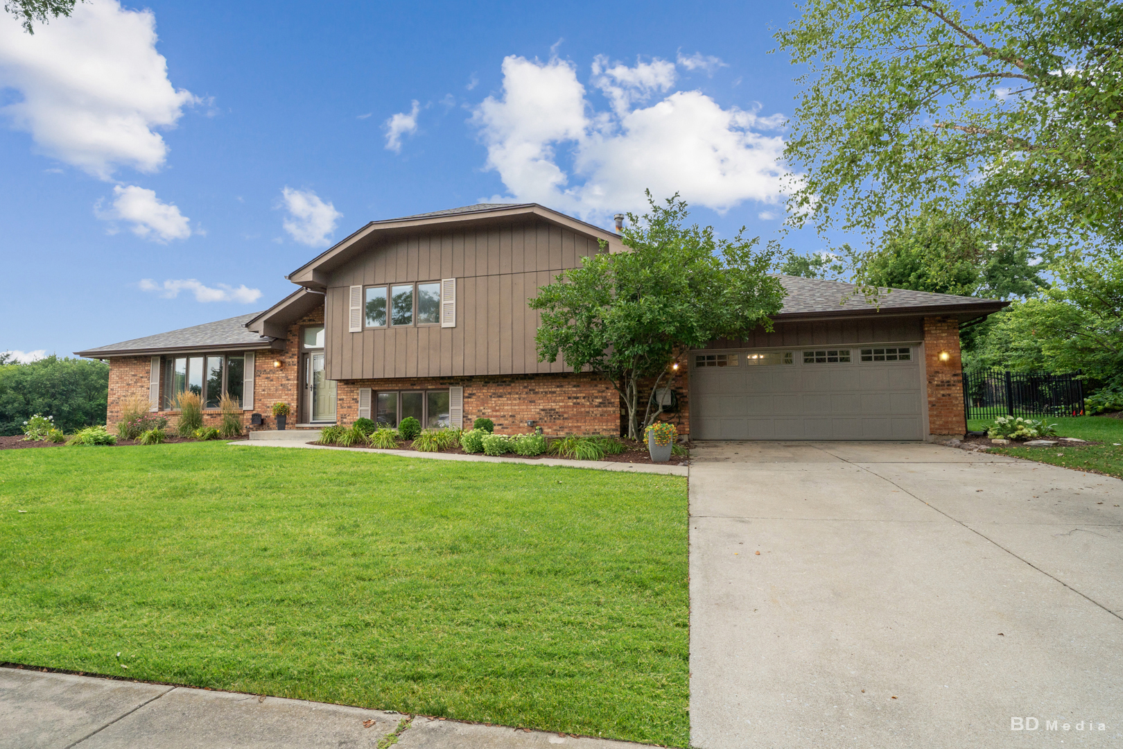 105 Azalea Road Property Photo 1