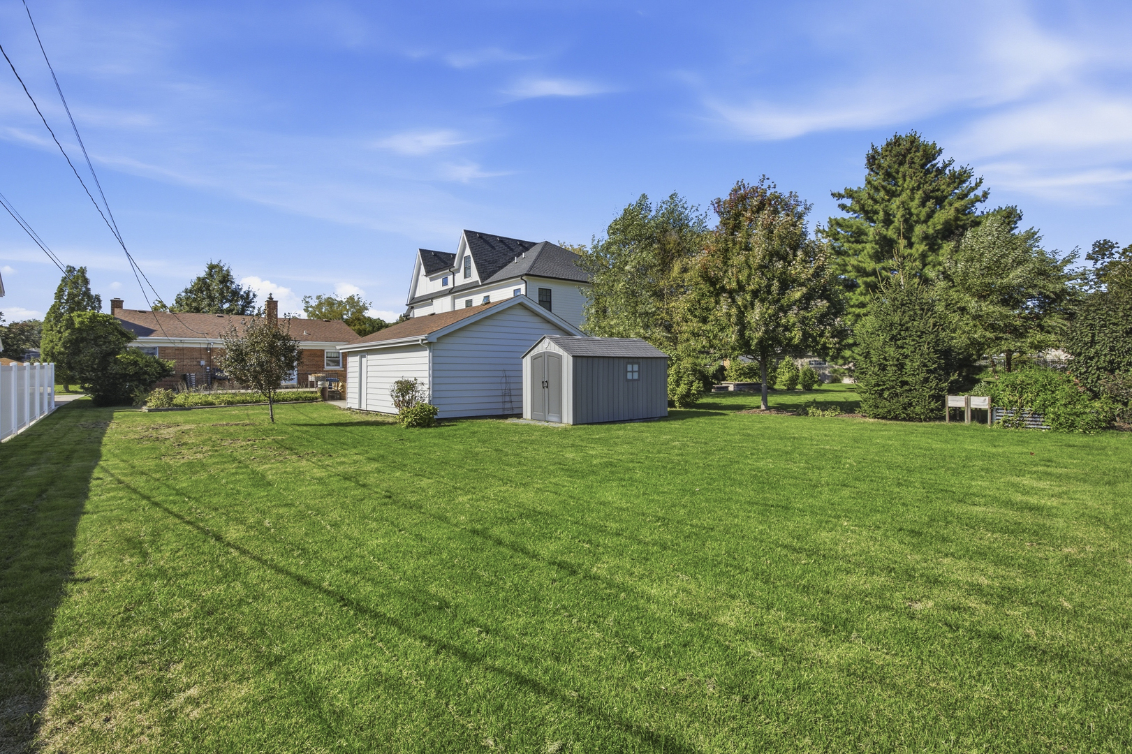 455 N Maple Avenue Property Photo 3
