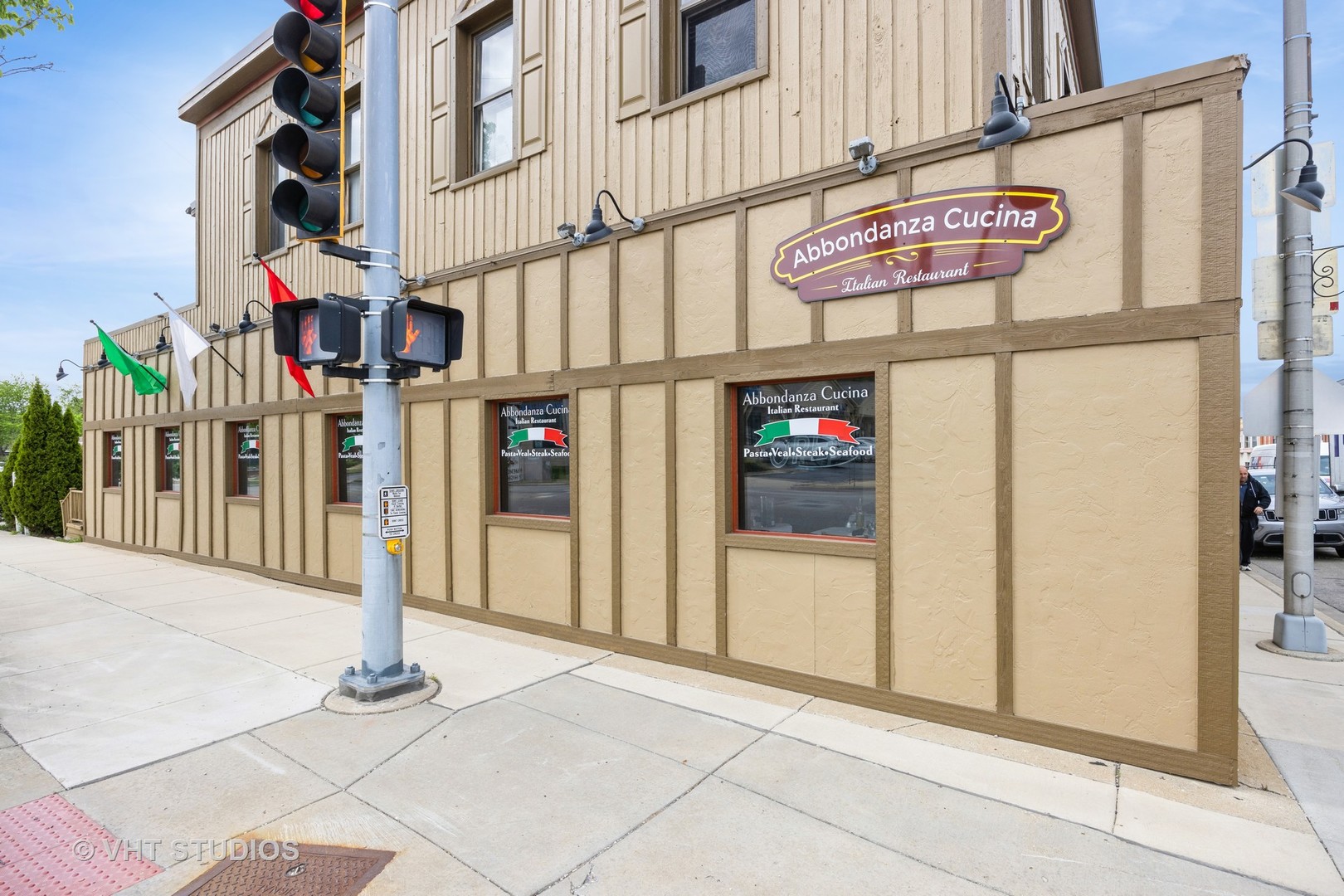 228 S State Street Property Photo 1