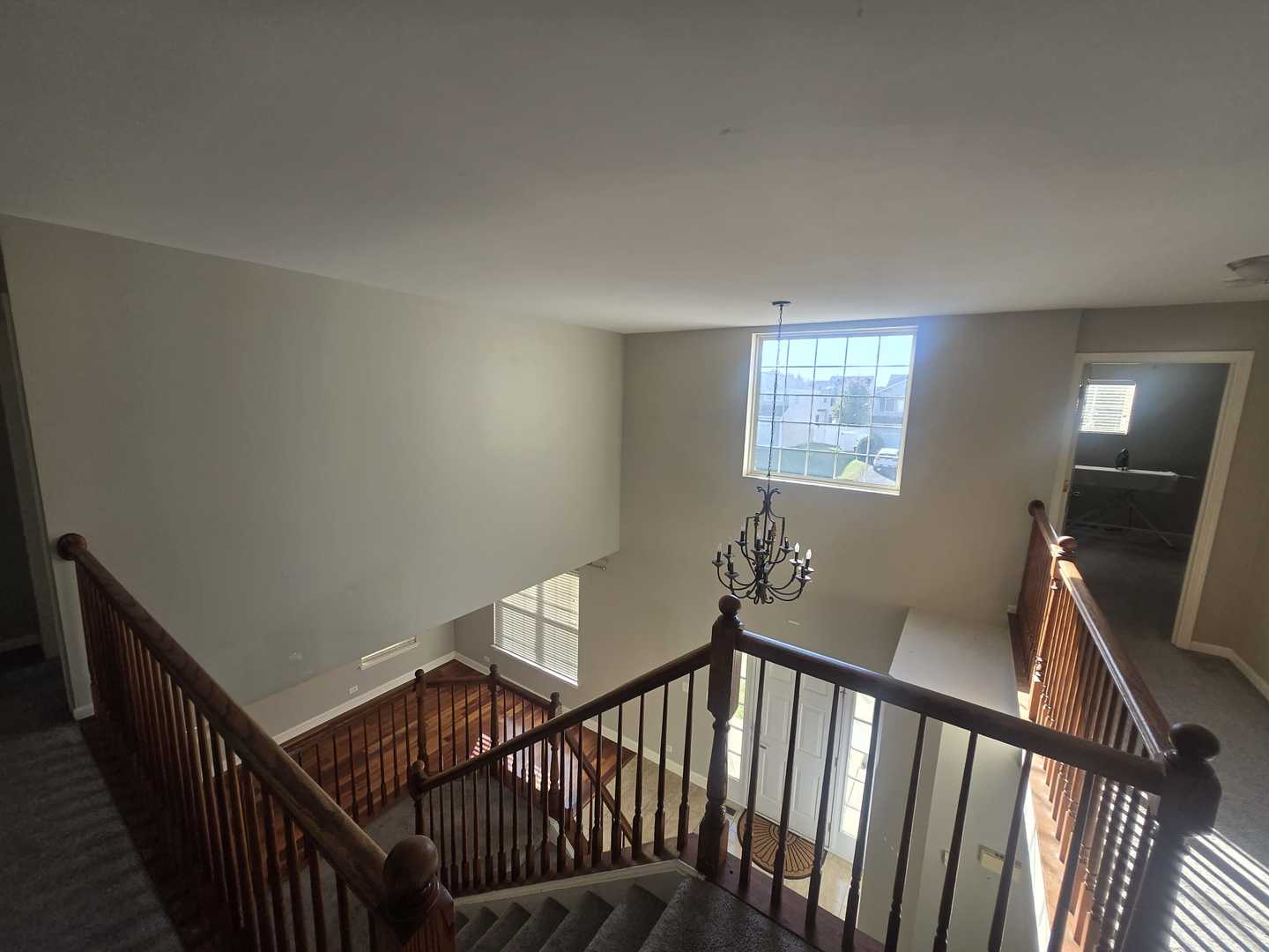 2710 Stonebridge Drive Property Photo 3