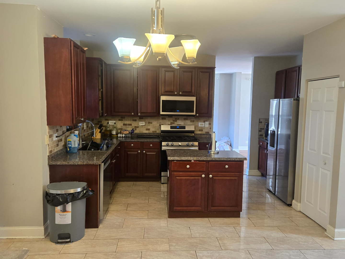 2710 Stonebridge Drive Property Photo 4