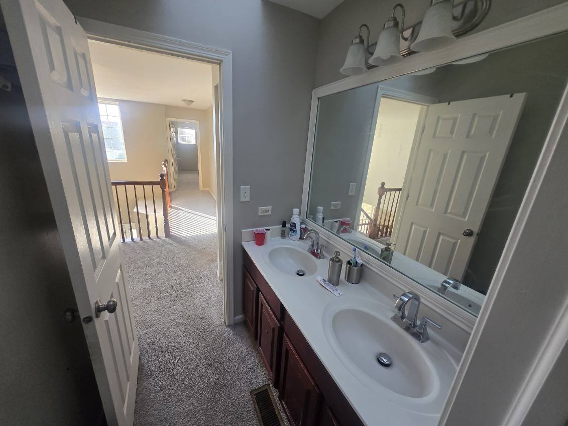 2710 Stonebridge Drive Property Photo 5