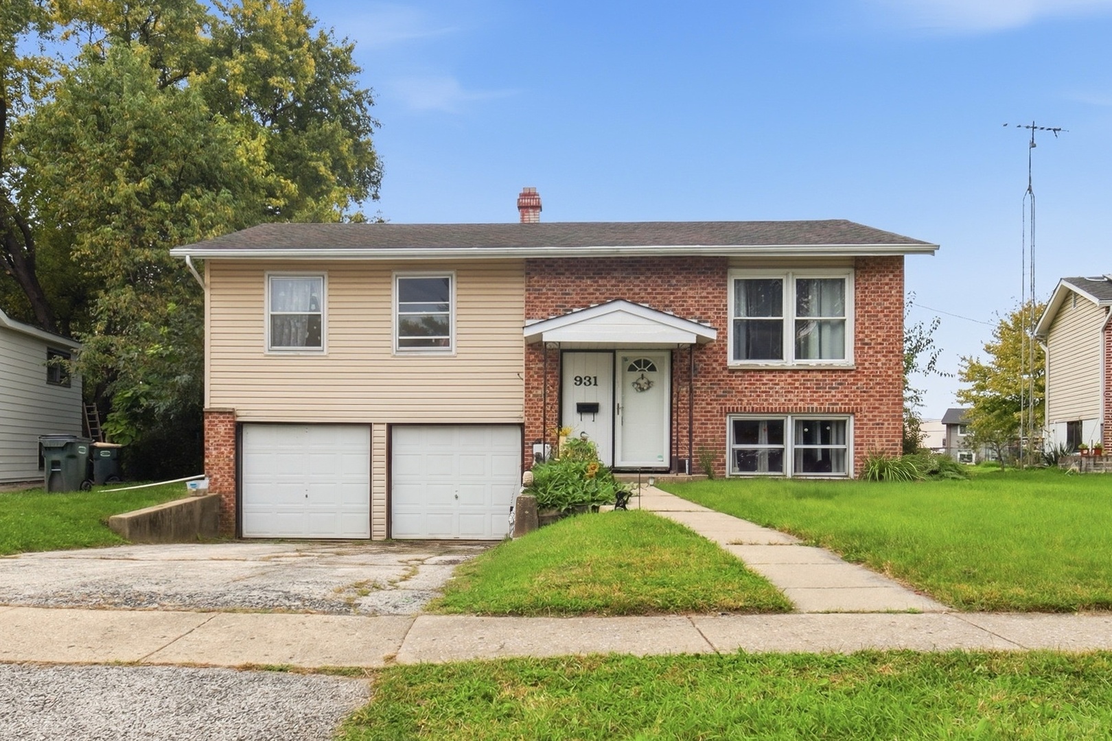 931 Bonniebrook Avenue Property Photo 1