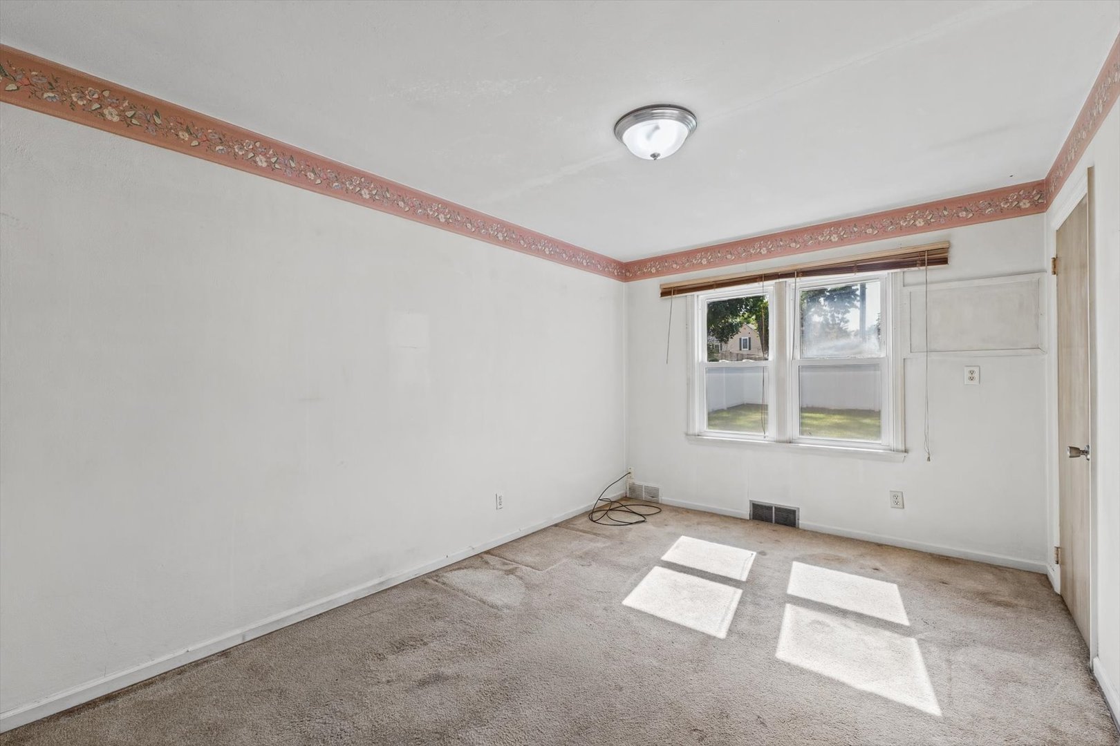 205 E Jefferson Street Property Photo 15