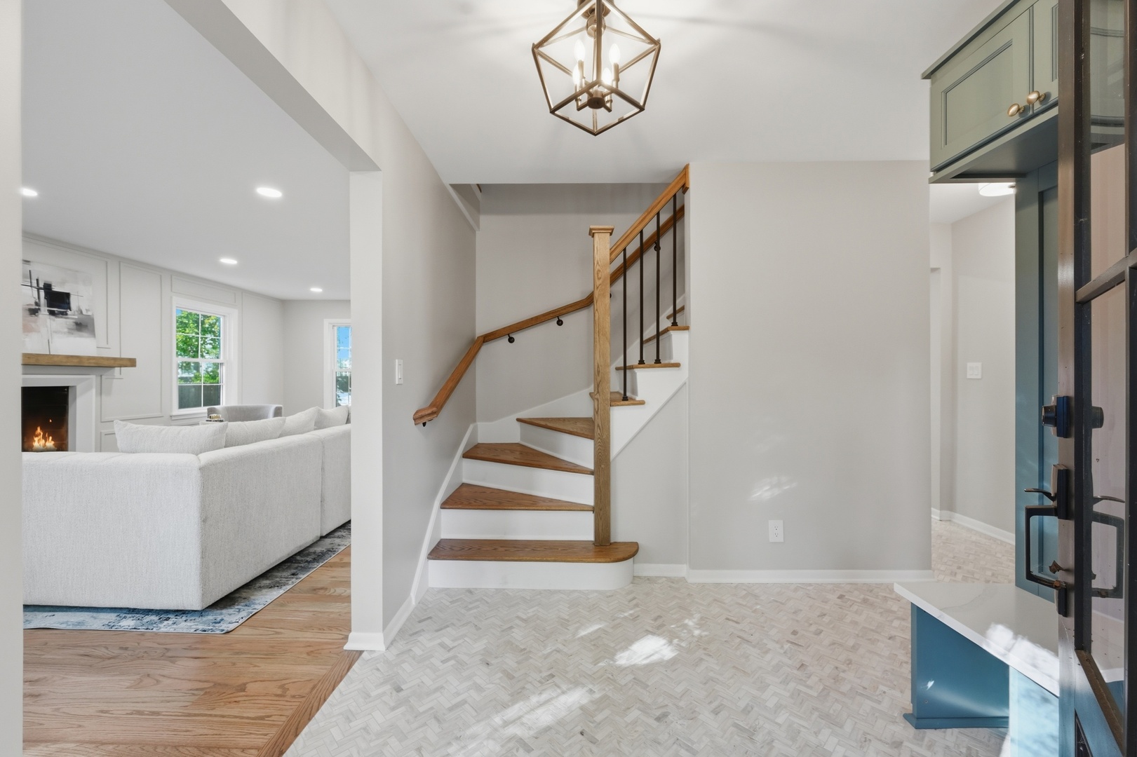 542 E Prospect Avenue Property Photo 3