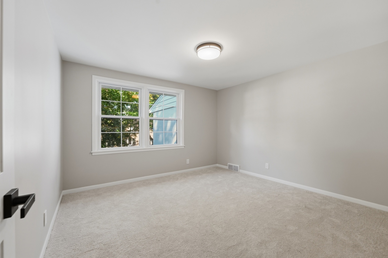 542 E Prospect Avenue Property Photo 24