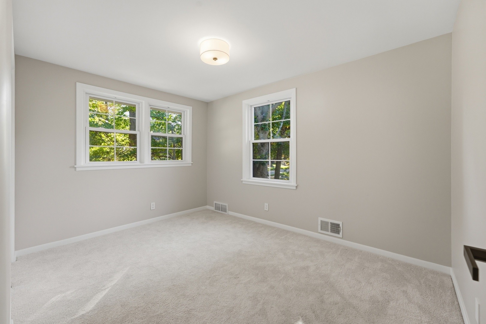542 E Prospect Avenue Property Photo 27