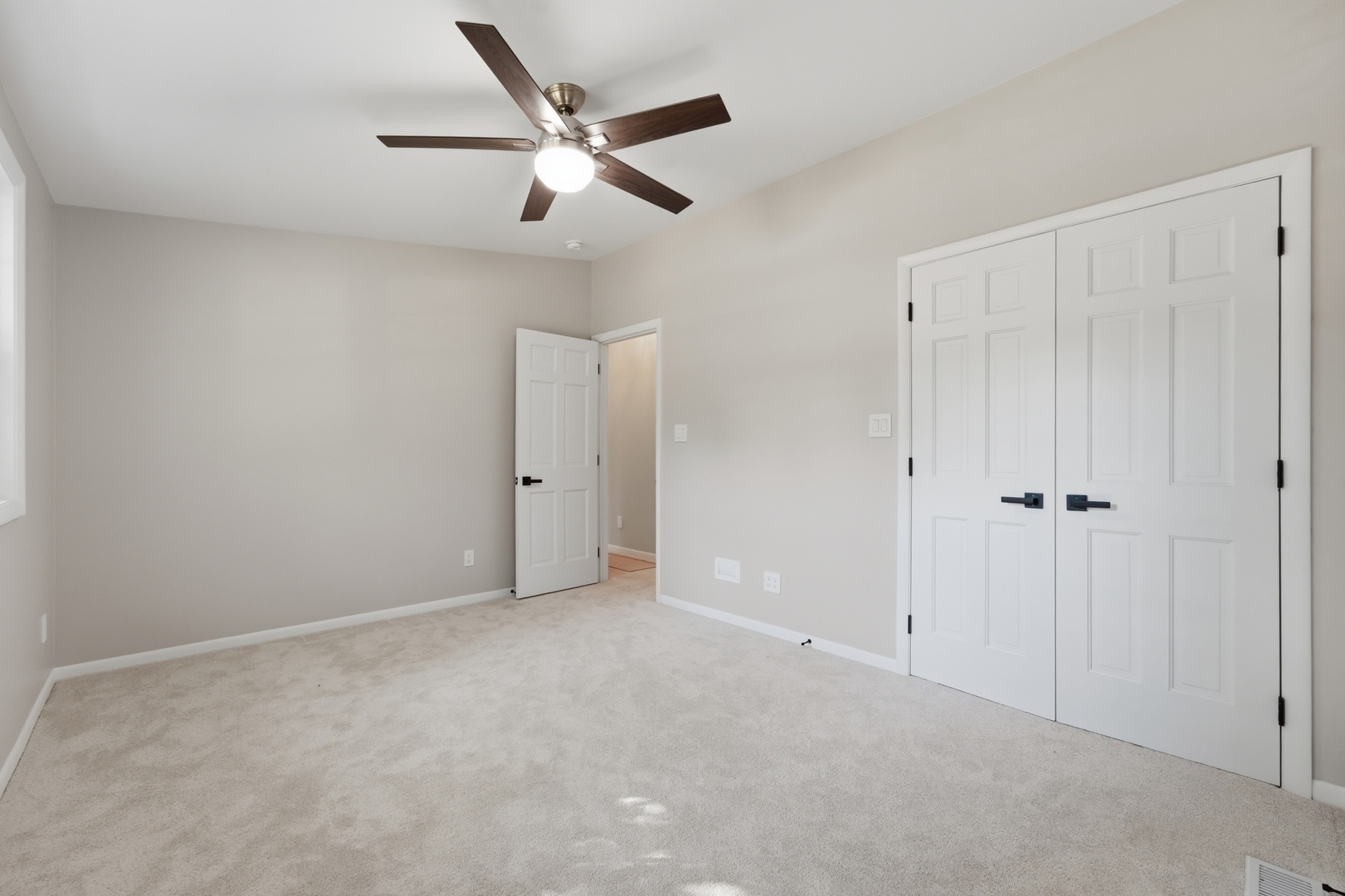 542 E Prospect Avenue Property Photo 32