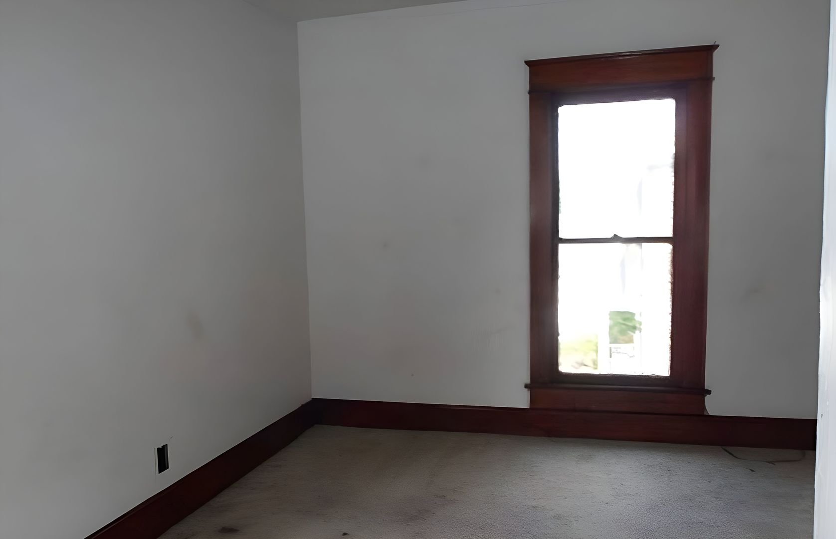 218 E Washington Street Property Photo 7