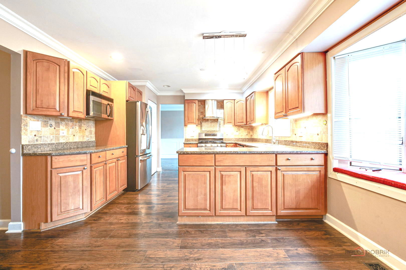 562 Applegate Lane Property Photo 15