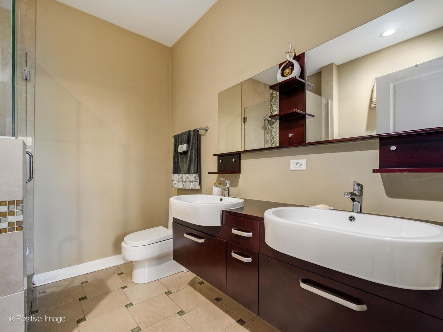 7932 W Grand Avenue 1e Property Photo 12