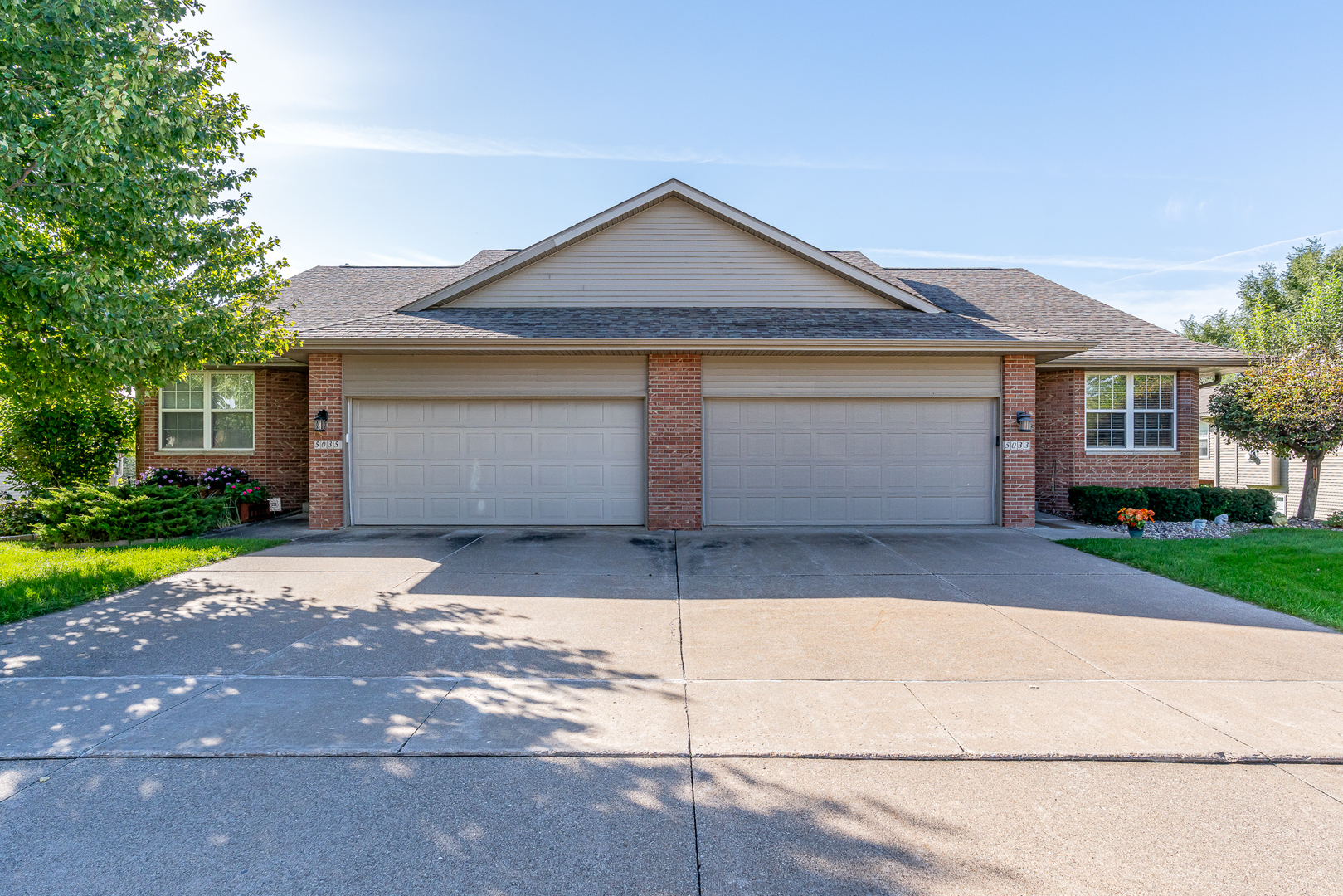 5033 Red Fox Road Property Photo 1