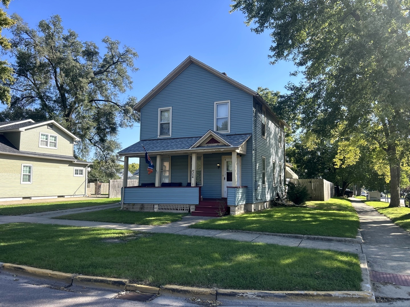554 Bangs Street Property Photo 2