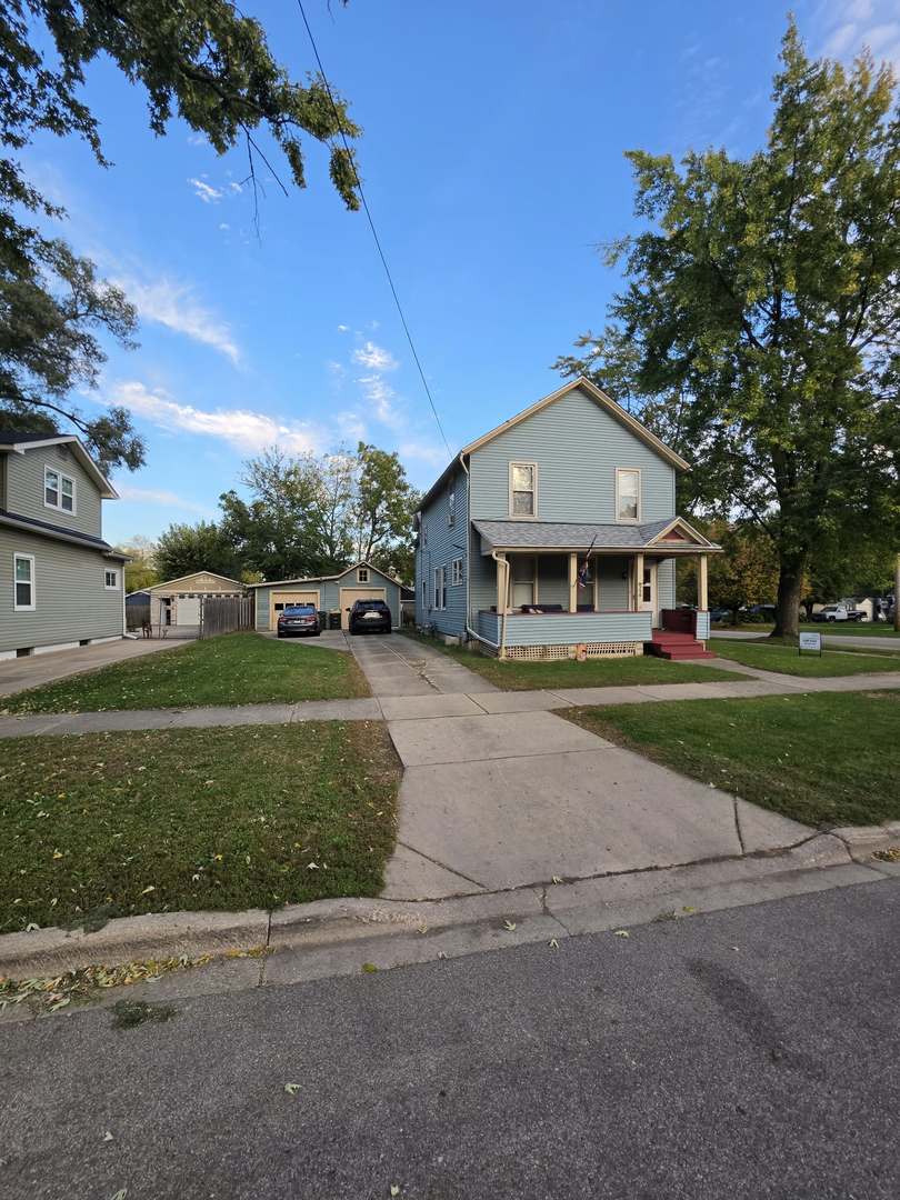554 Bangs Street Property Photo 2