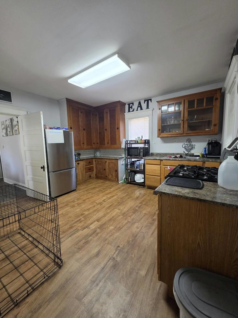 554 Bangs Street Property Photo 13
