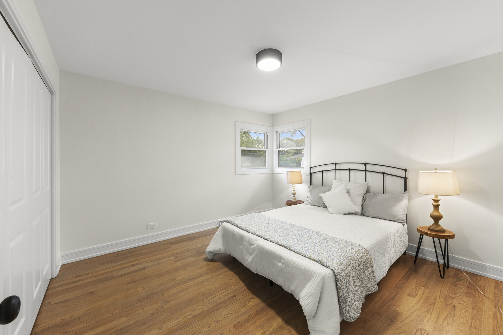 667 W Saint Aubin Drive Property Photo 12