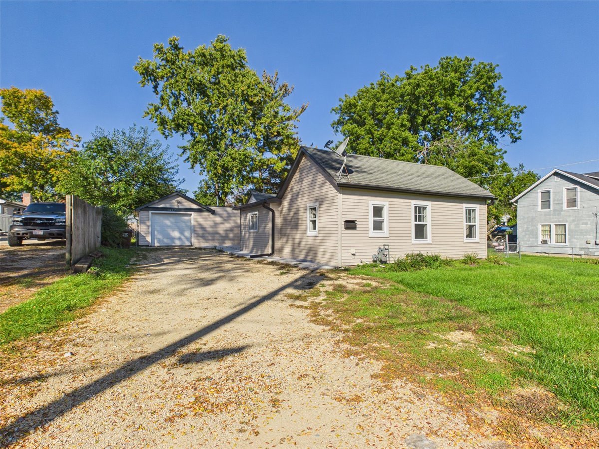 1027 Garfield Avenue Property Photo 1