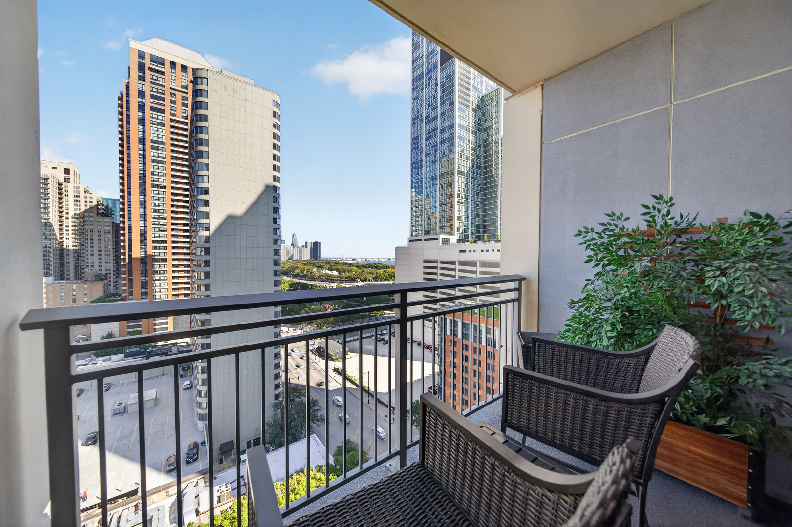 1250 S Michigan Avenue 1605 Property Photo 14