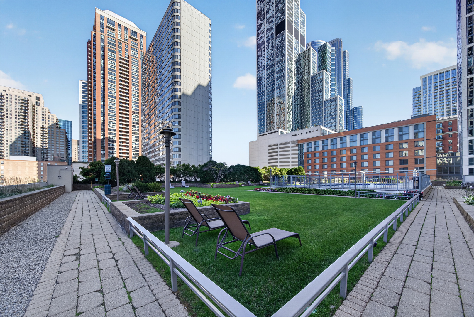 1250 S Michigan Avenue 1605 Property Photo 17