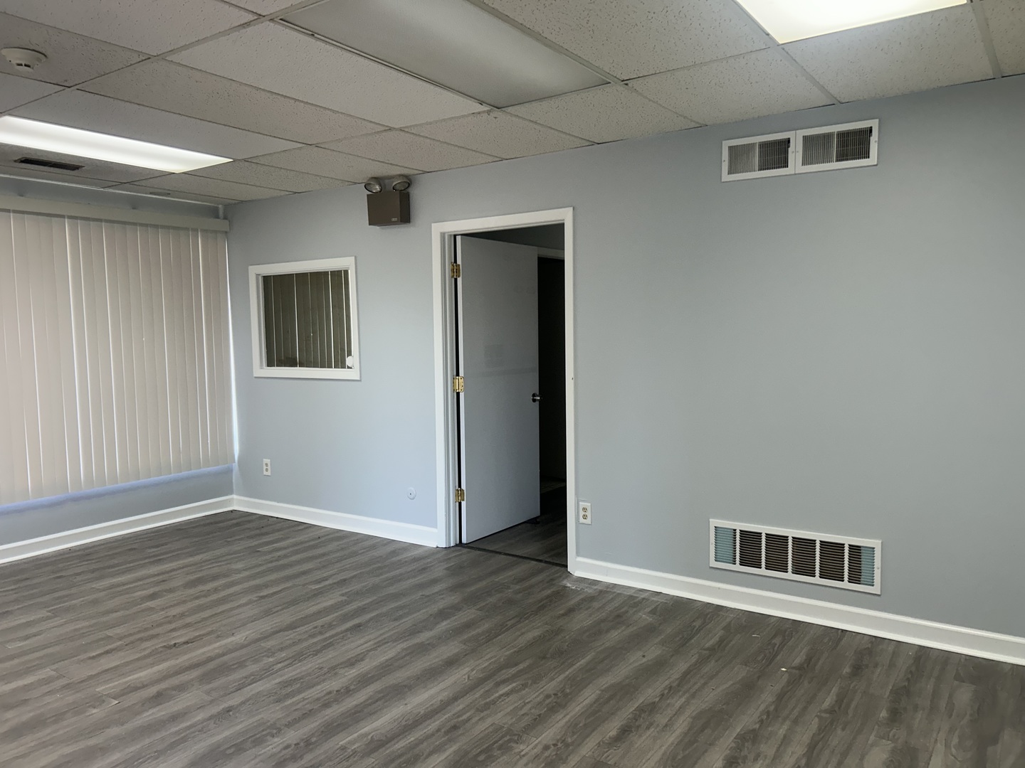 853 N Highland Avenue Property Photo 16