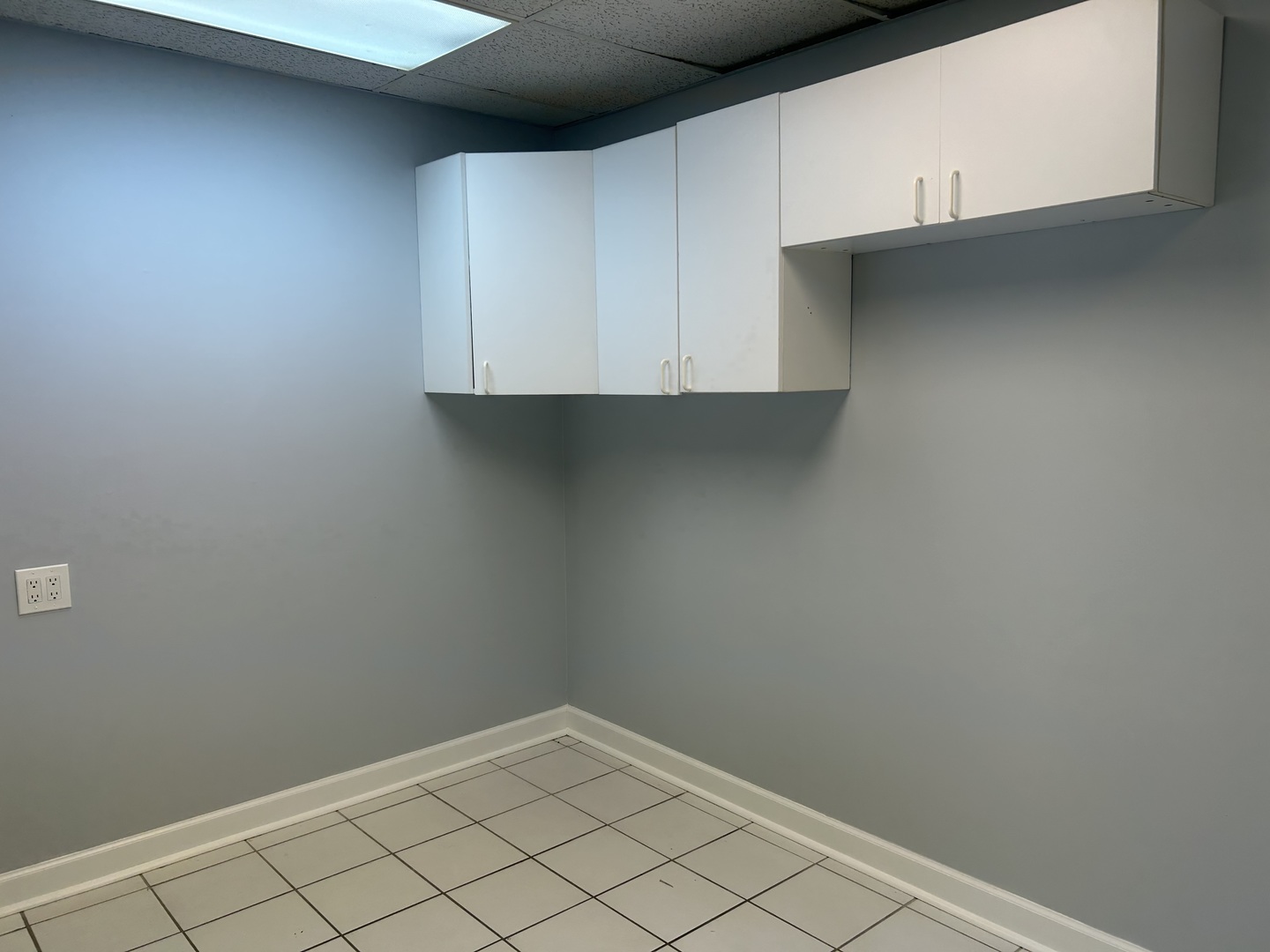 853 N Highland Avenue Property Photo 17