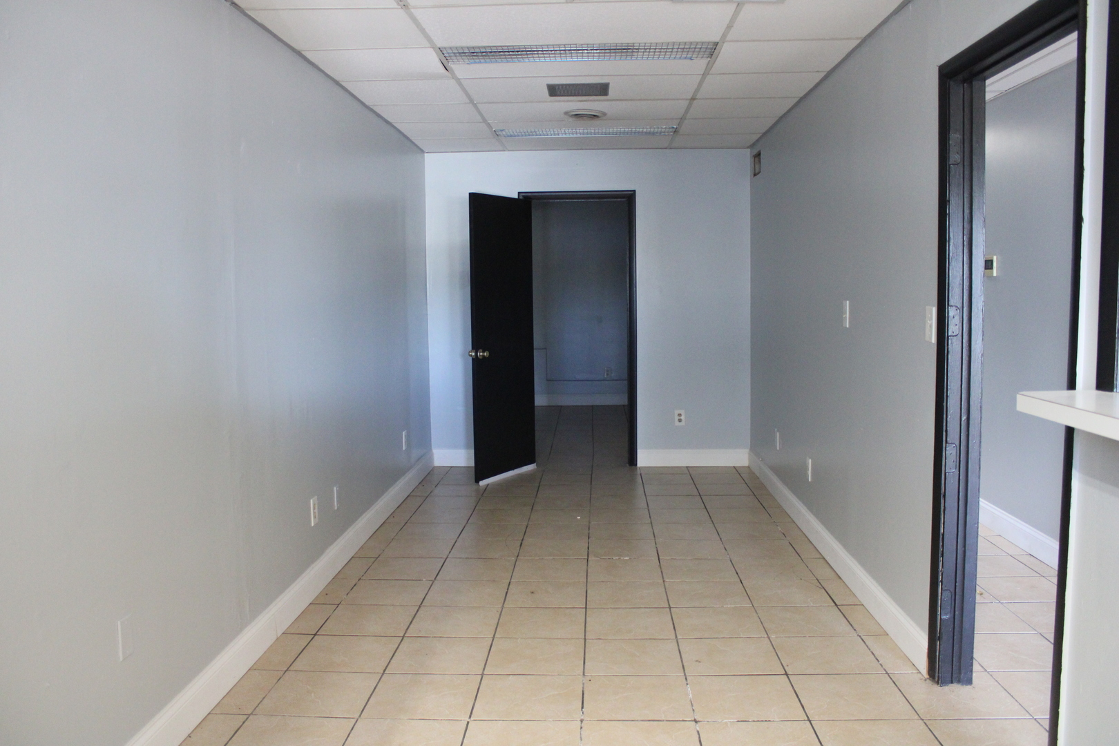 853 N Highland Avenue Property Photo 24