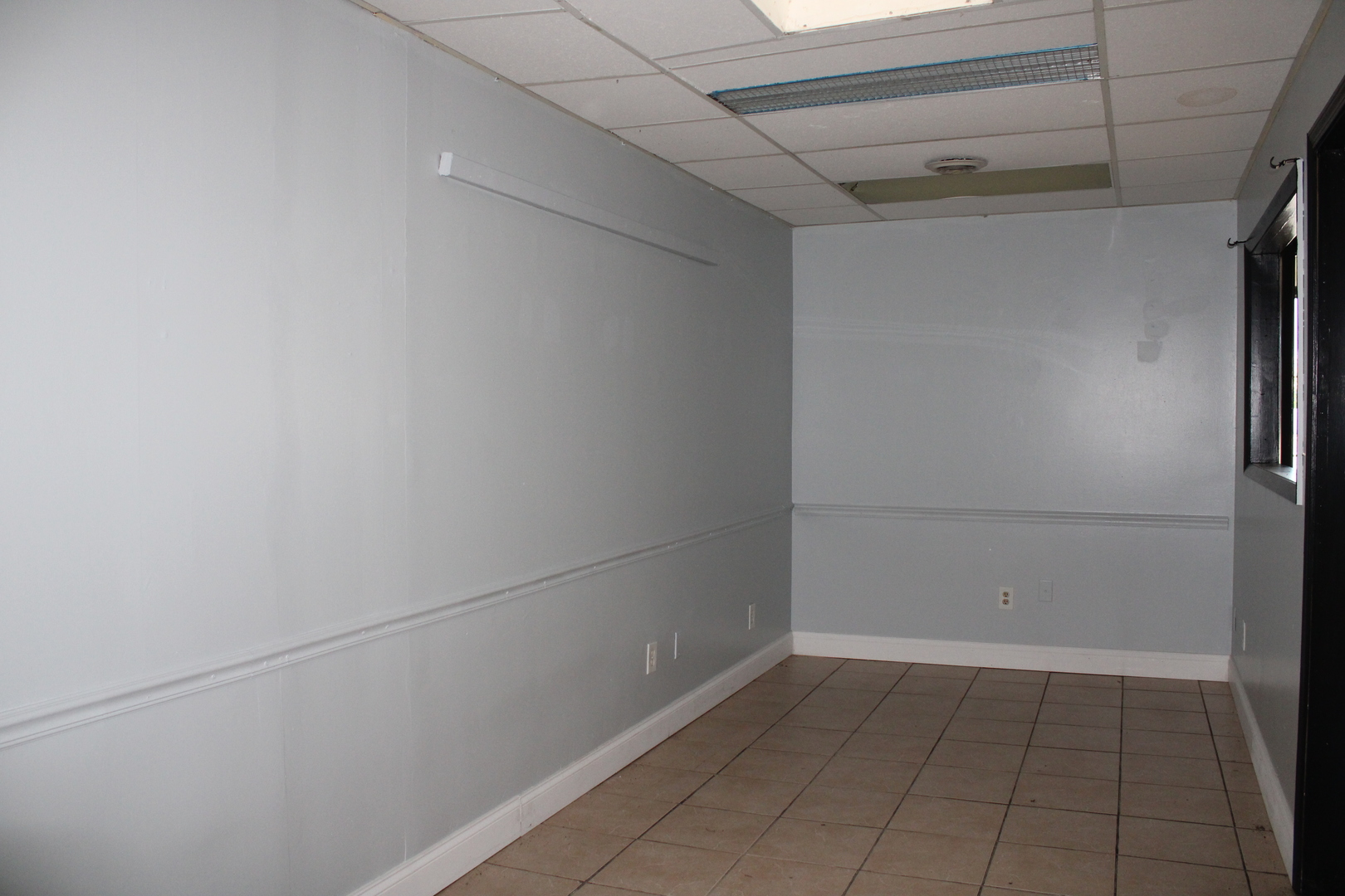 853 N Highland Avenue Property Photo 26