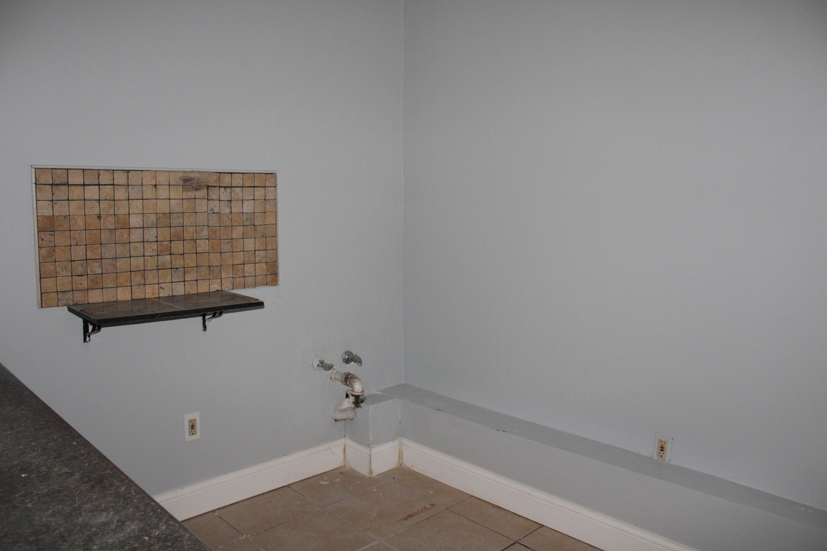 853 N Highland Avenue Property Photo 27