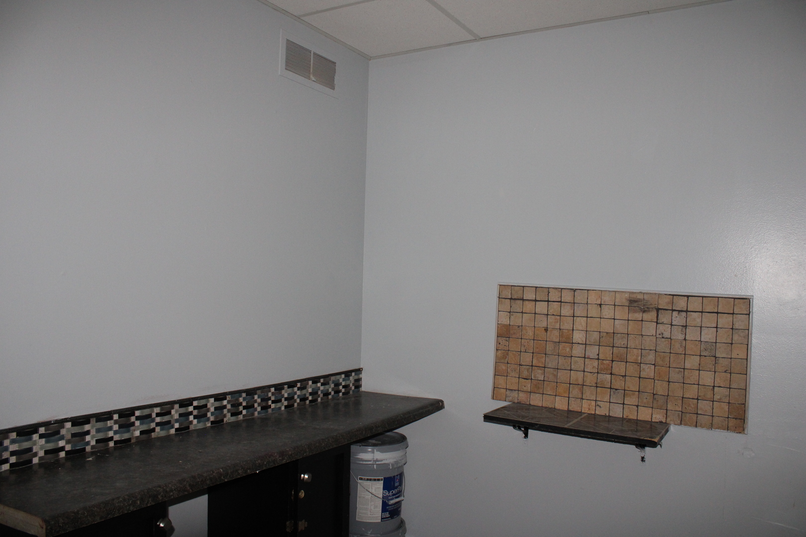 853 N Highland Avenue Property Photo 28