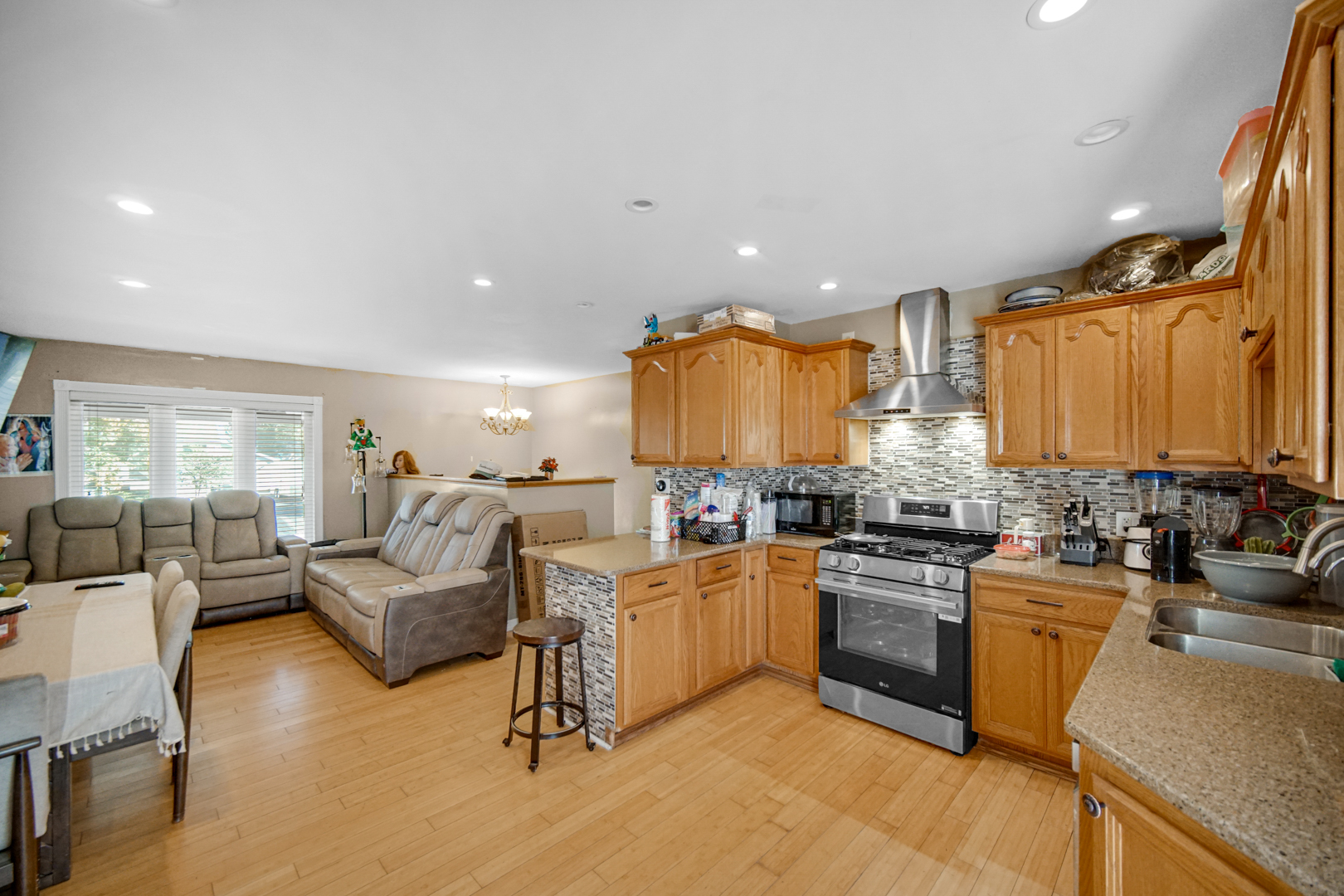 323 Karen Avenue Property Photo 6