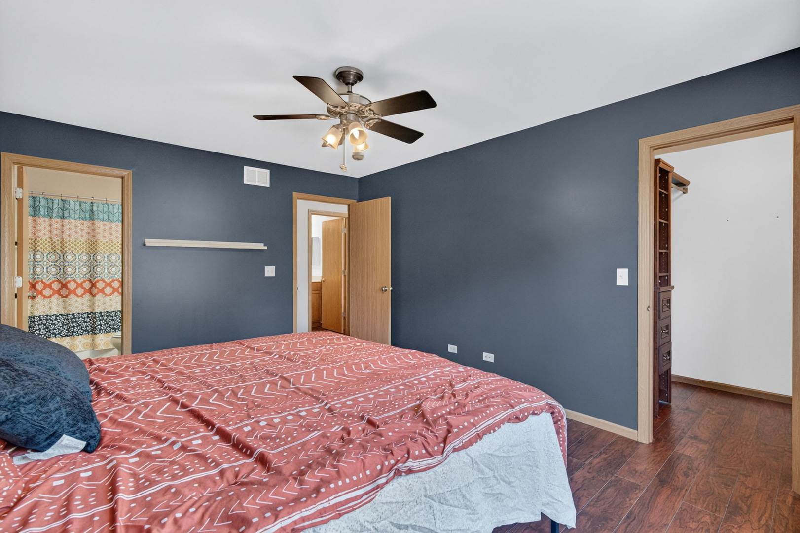 3622 Harms Road Property Photo 26