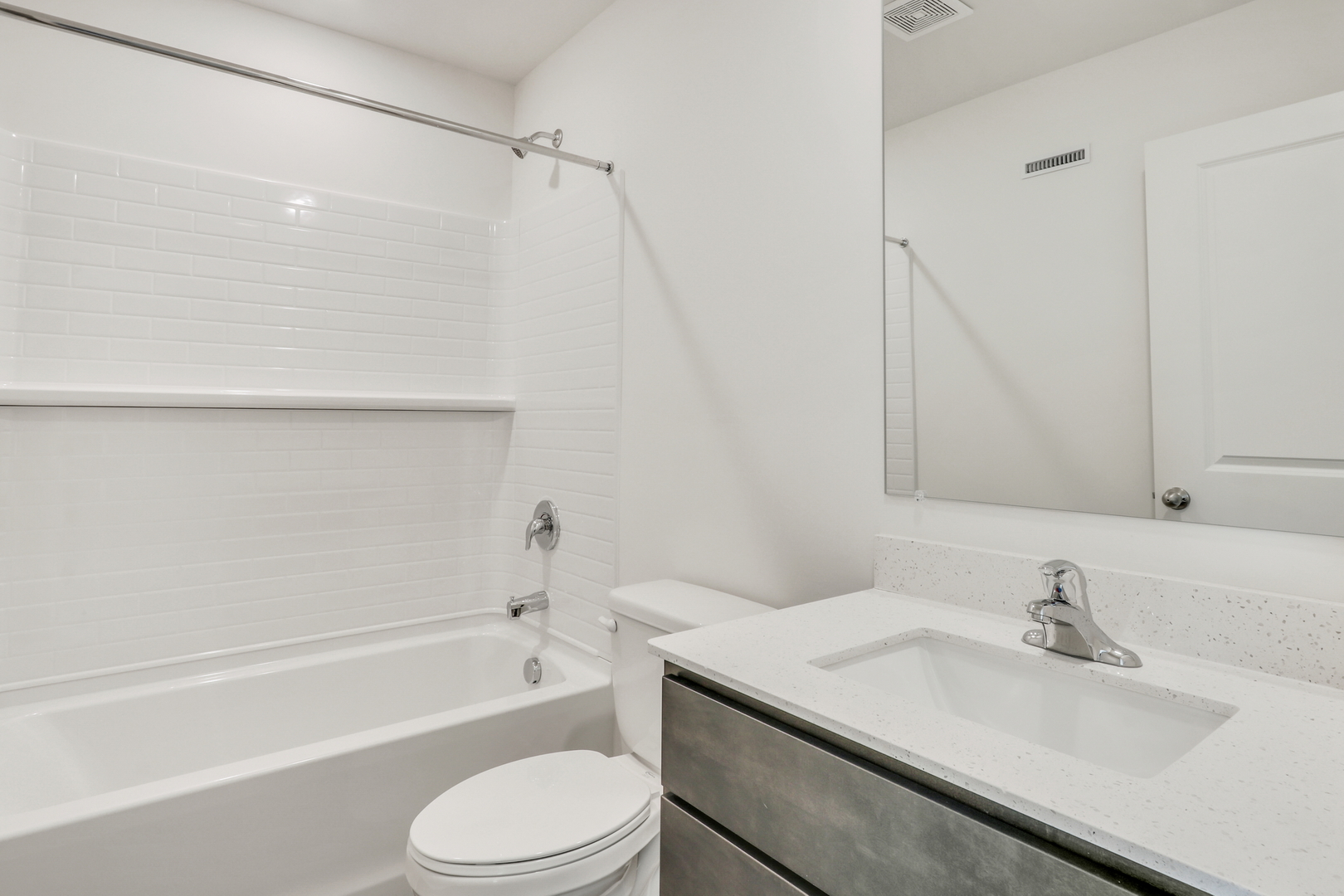 409 Lakeshore Court Property Photo 17