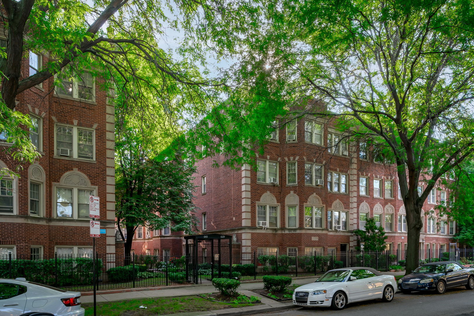 6131 N Hoyne Avenue G Property Photo 1