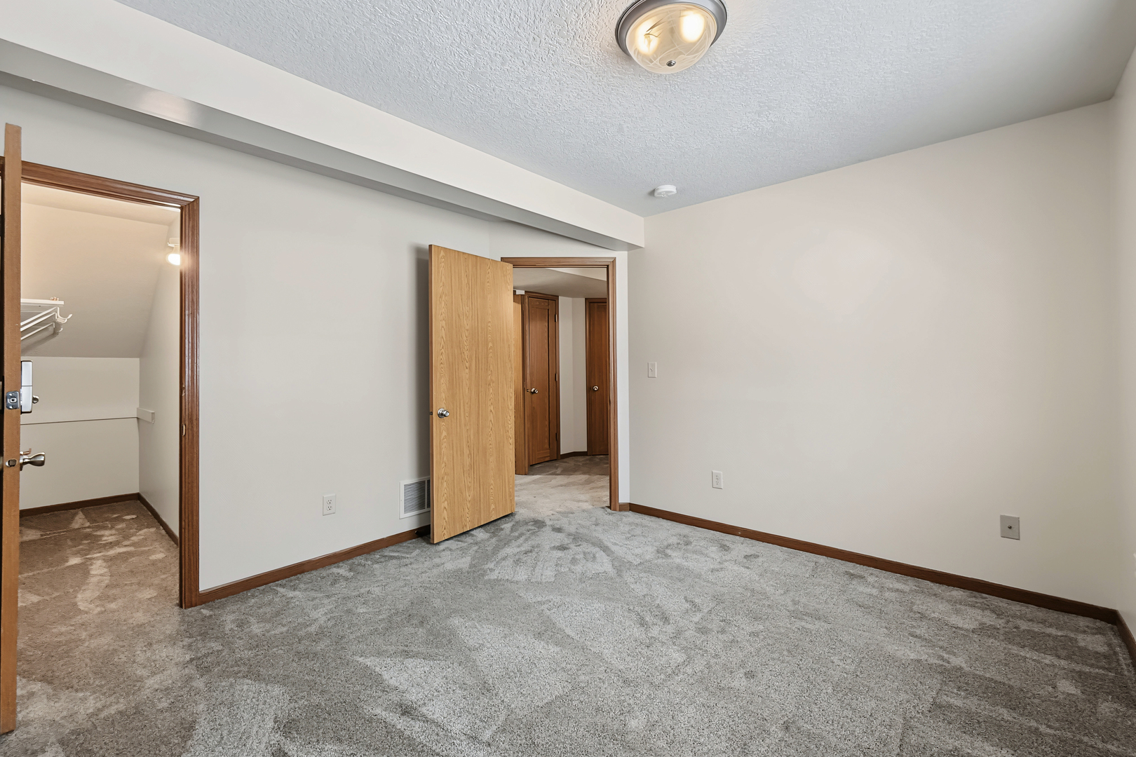 823 31st Street Property Photo 34