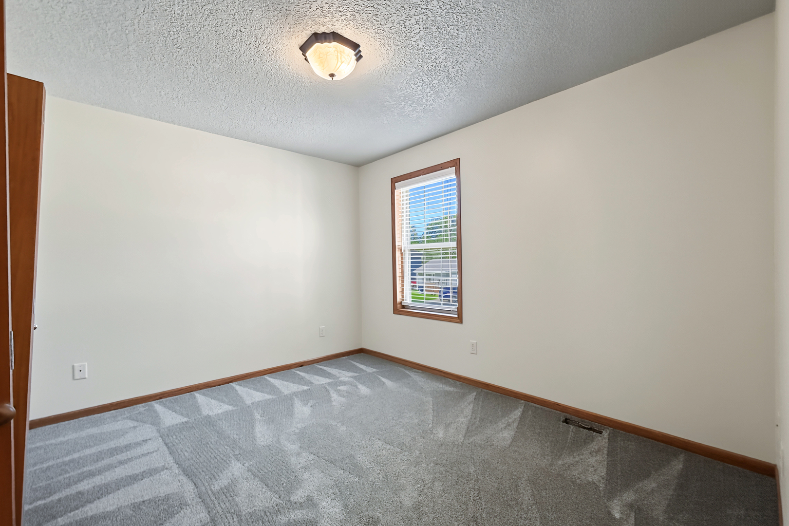 823 31st Street Property Photo 43
