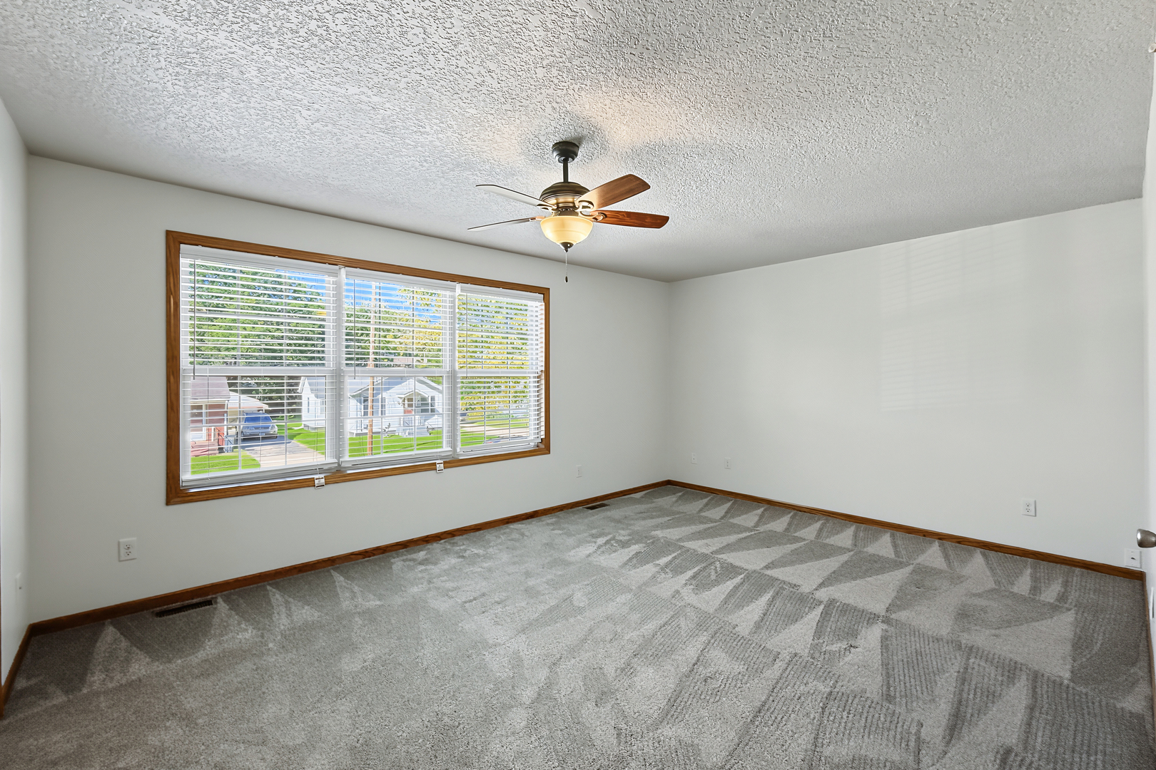 823 31st Street Property Photo 44