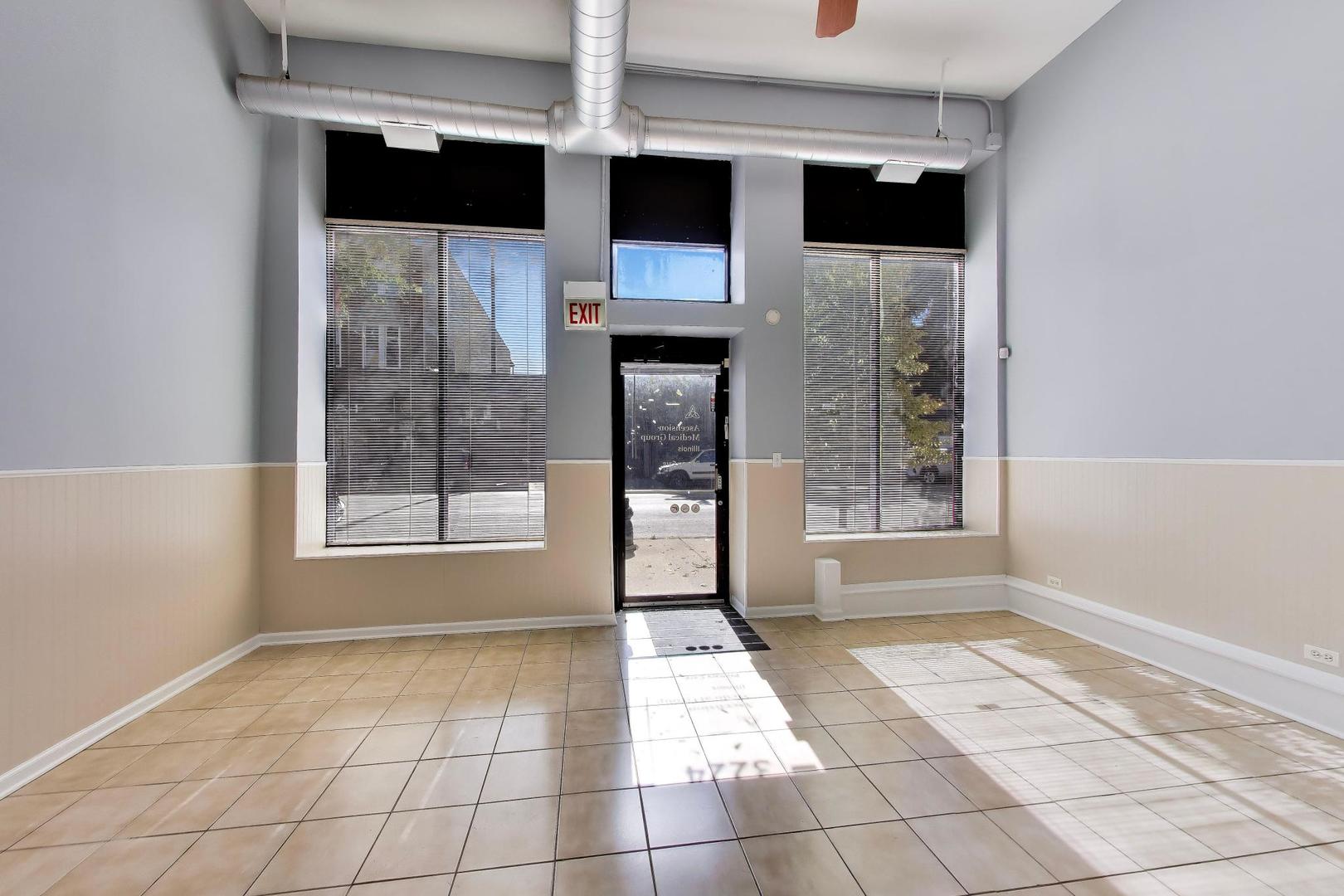 3224 W Armitage Avenue Property Photo 4