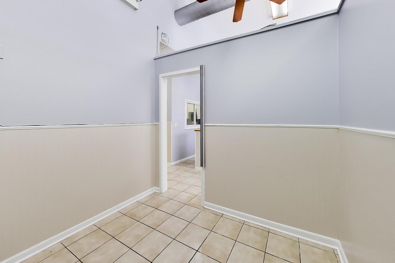 3224 W Armitage Avenue Property Photo 6
