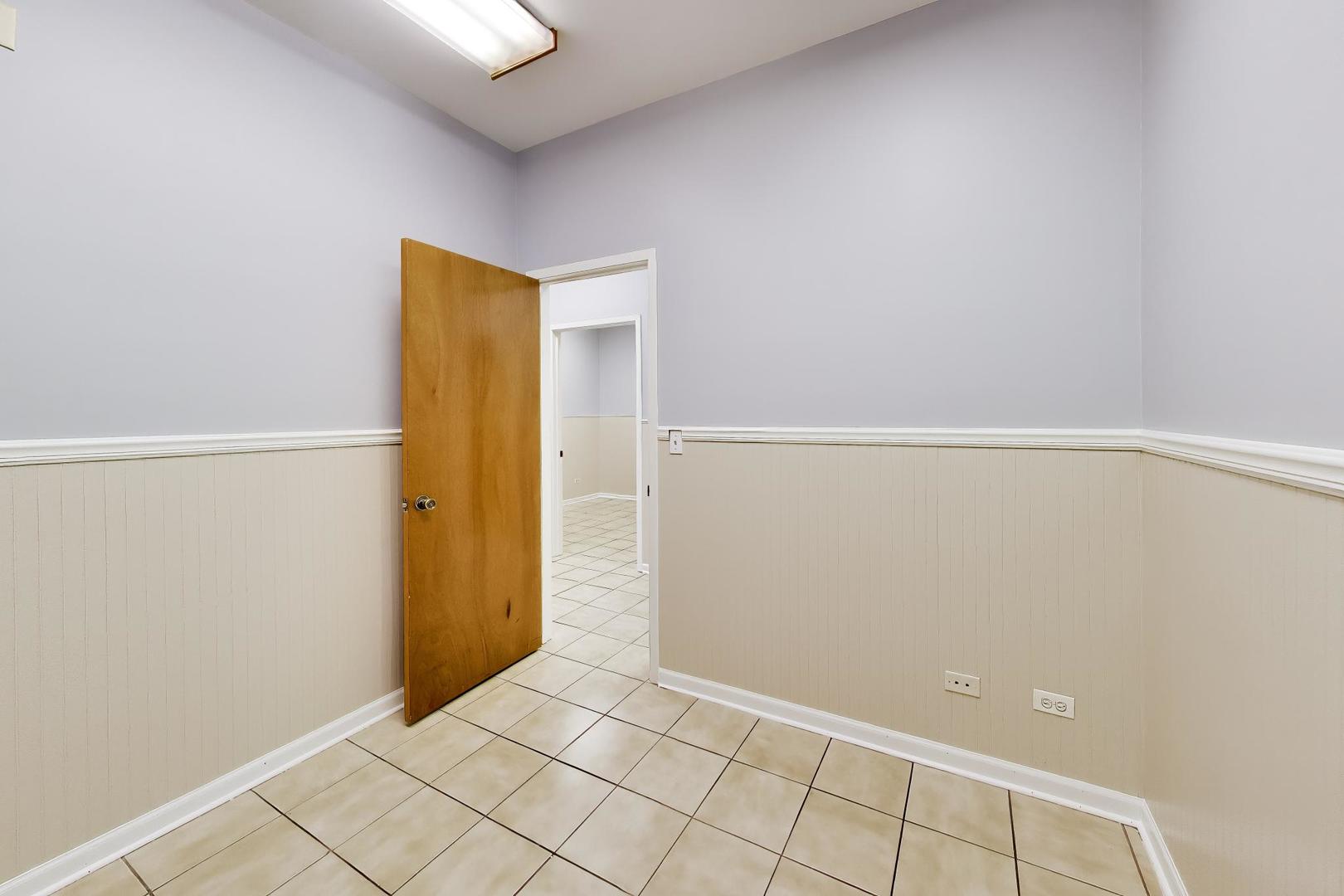 3224 W Armitage Avenue Property Photo 10