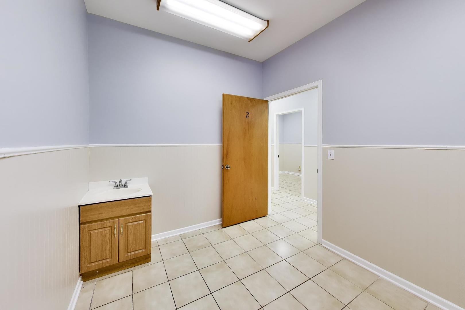 3224 W Armitage Avenue Property Photo 12
