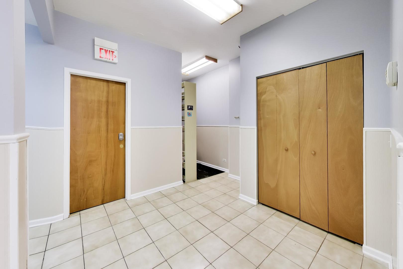 3224 W Armitage Avenue Property Photo 15