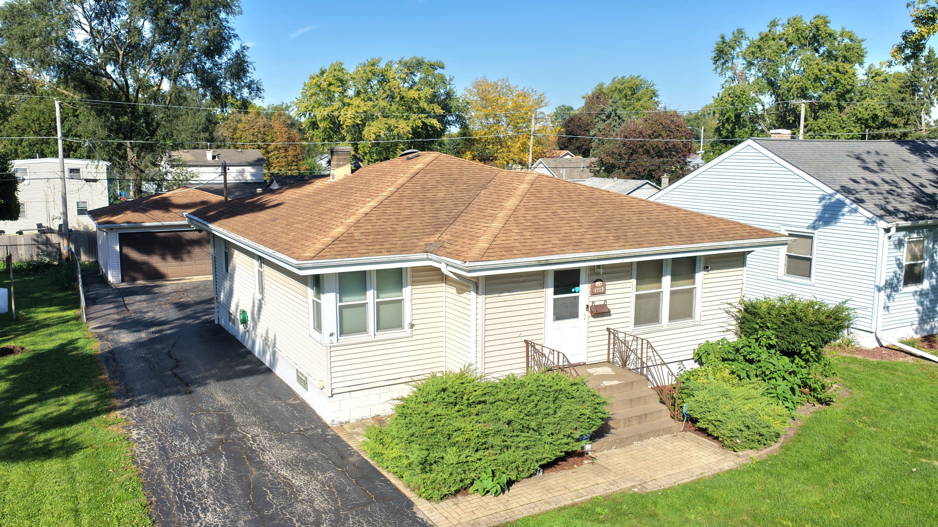 1713 Oakland Avenue Property Photo 1