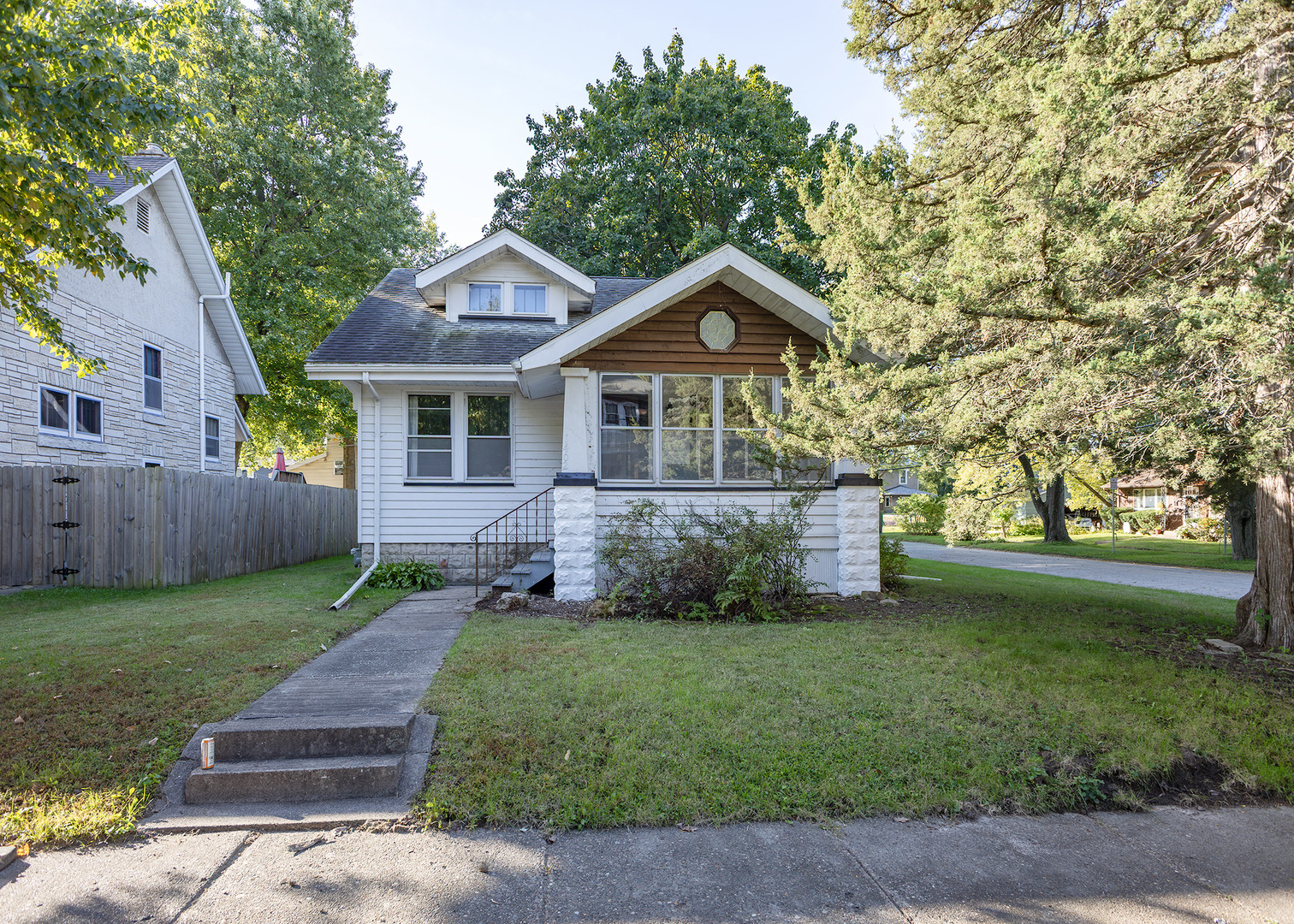 1402 28th Avenue Property Photo 1