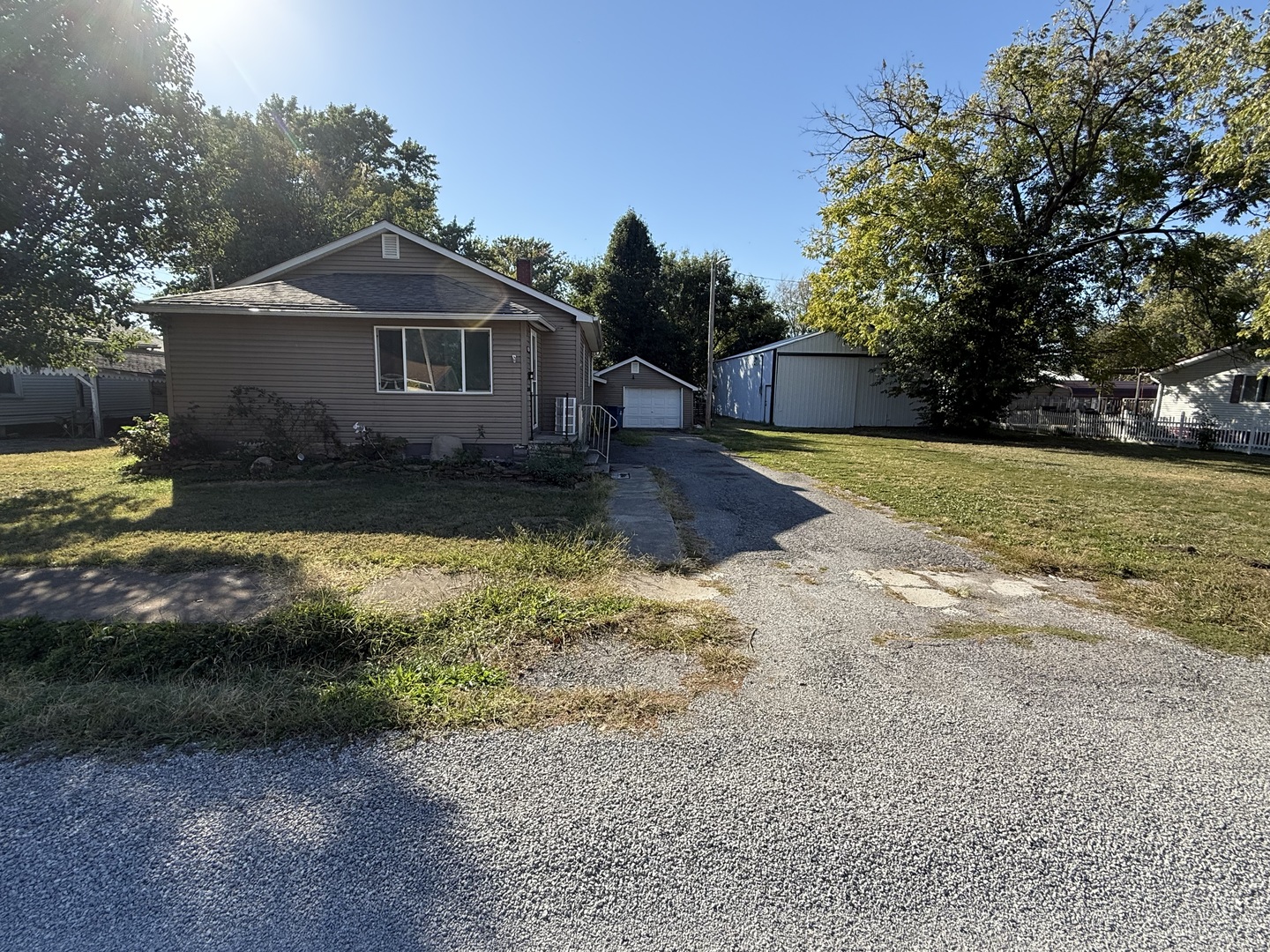 905 Glendale Street Property Photo 1