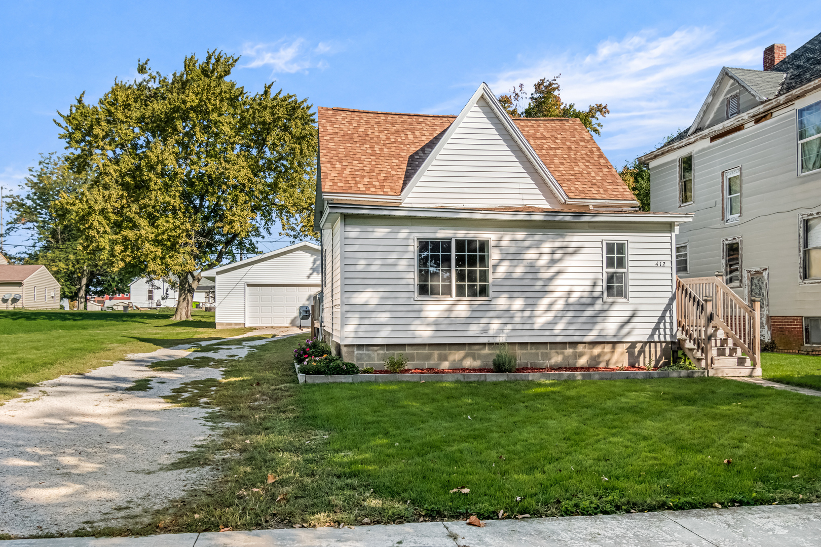 412 E Elm Street Property Photo 1