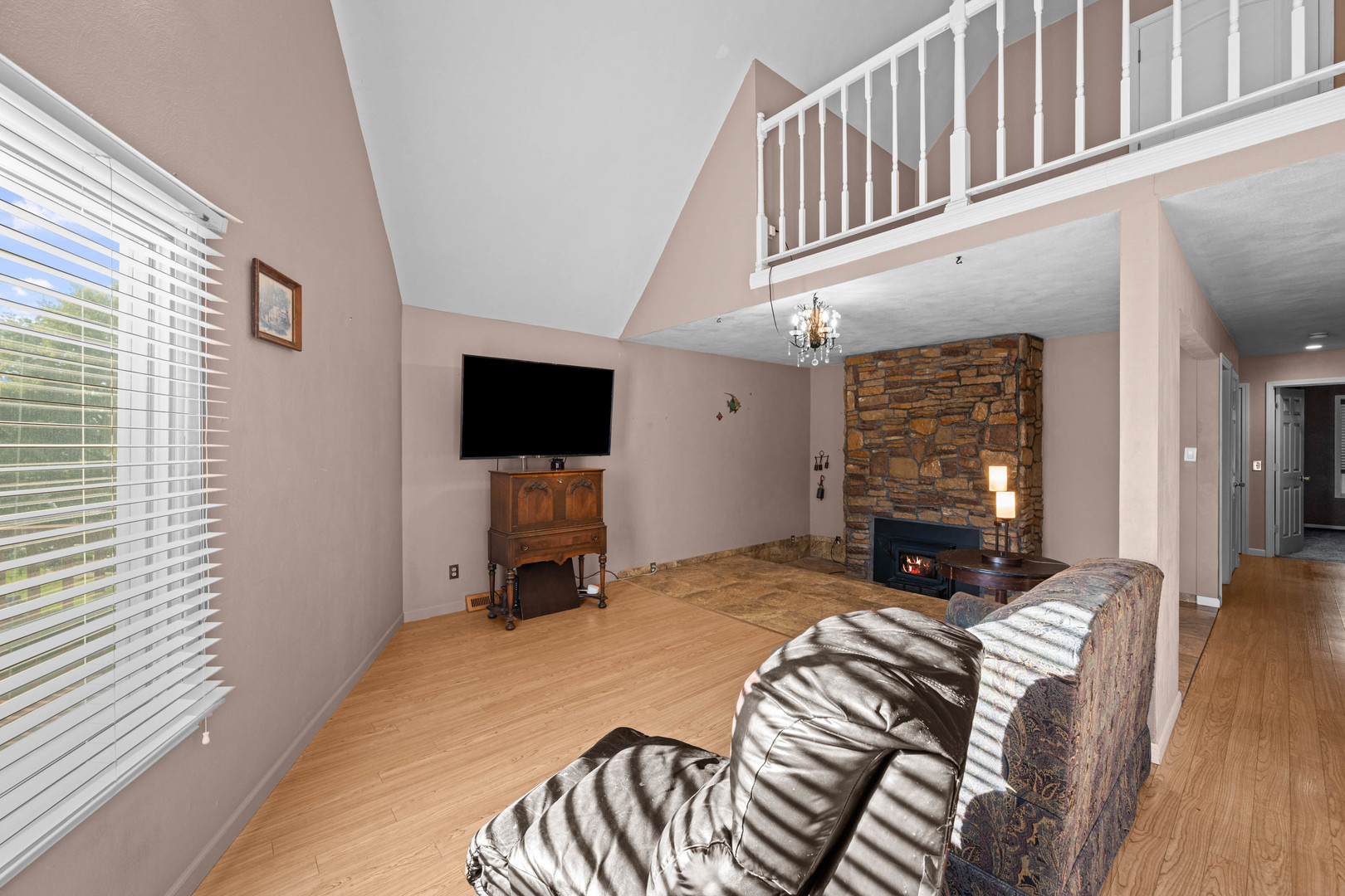 119 Glen View Drive Property Photo 3