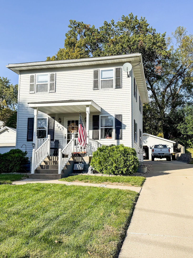 204 Towne Street Property Photo 1
