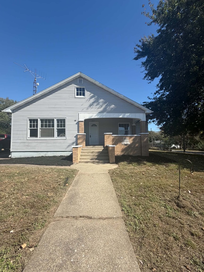 3648 Poplar Street Property Photo 1